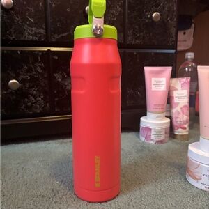 Stanley 36oz Ice flow Aero light Flip Straw - Hibiscus